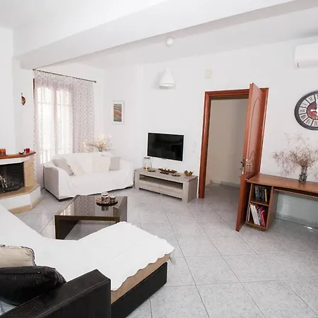 Charming In Kefalonia Island Lixouri